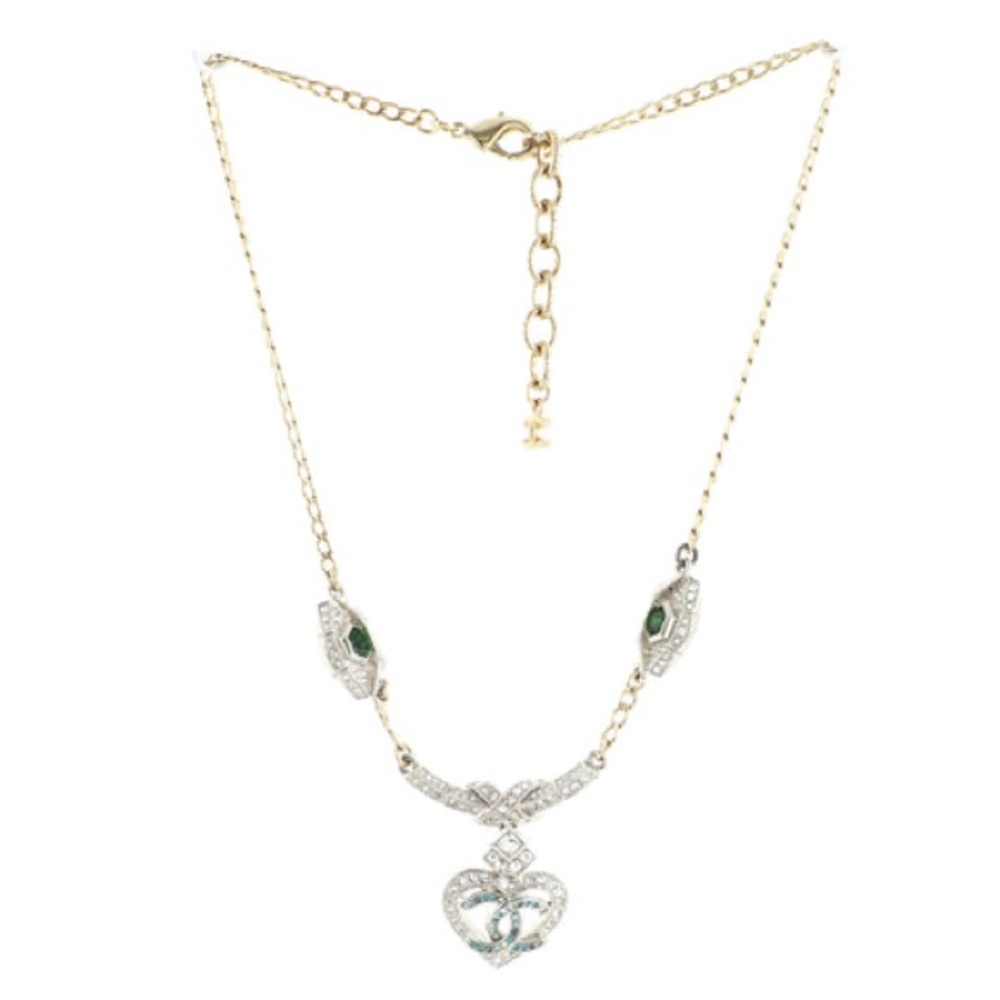 Chanel New Eyes CC Pendent